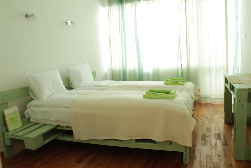 Villa "Forest Way" Pirdop Kamer foto