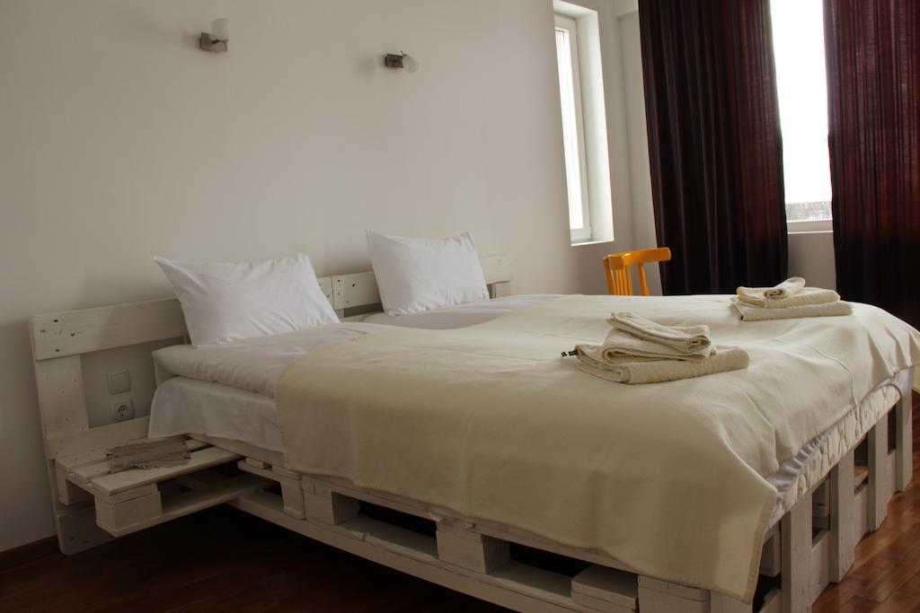 Villa "Forest Way" Pirdop Kamer foto