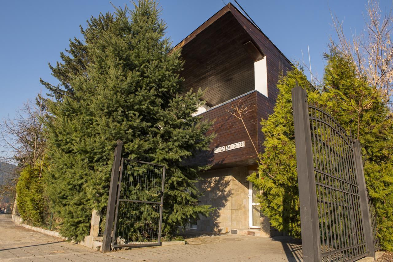 Villa "Forest Way" Pirdop Buitenkant foto
